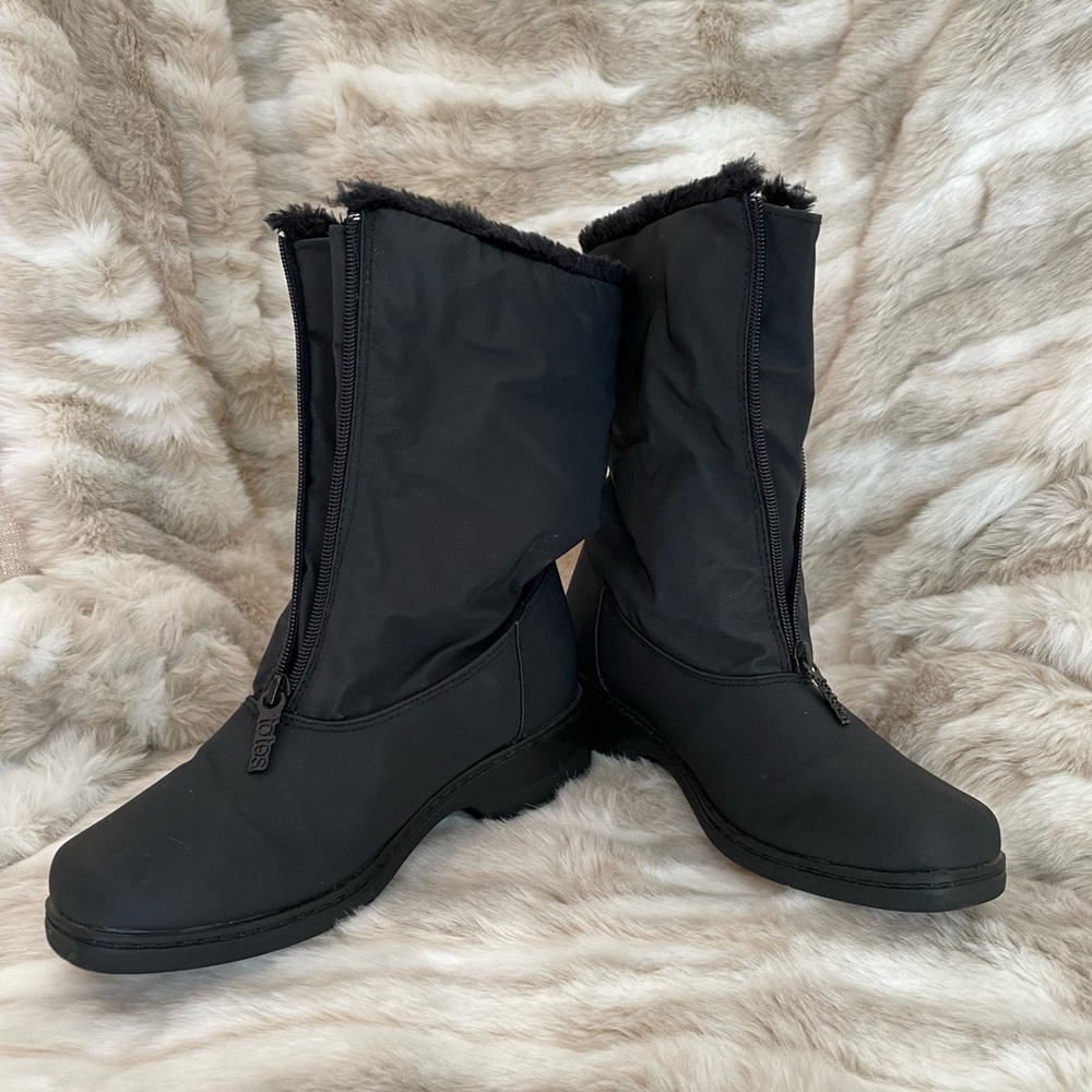 Totes Black Boots Women Waterproof Rain Snow Faux Fur Rugged Size 6 Pre-Owned.
